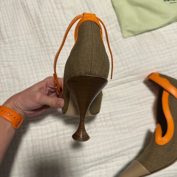 Burberry Brecon Canvas And Leather Point-toe Court Pumps 38 1/2 - Picture 8 of 9